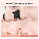 O.TWO.O Deep Cleaning Acnes Charcoal Nose Strip