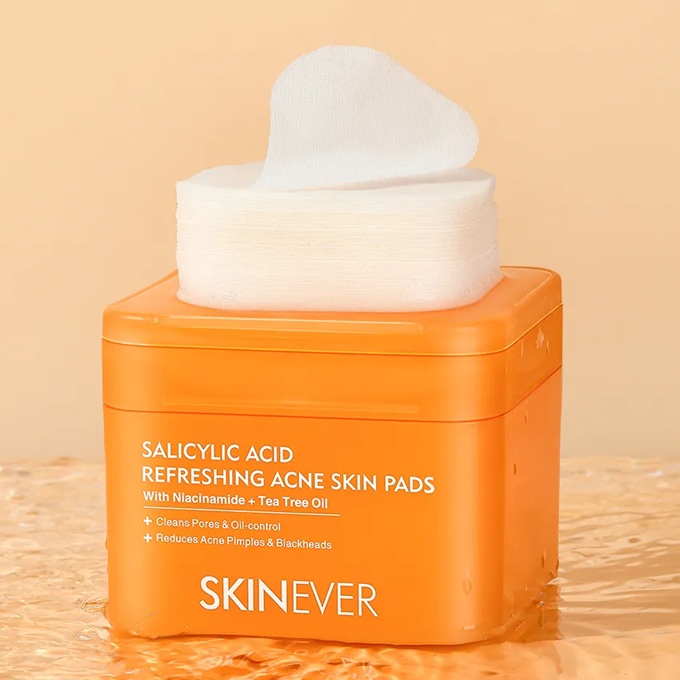 Skinever Salicylic  Acid Refreshing  Acne Skin Pads - 130ml